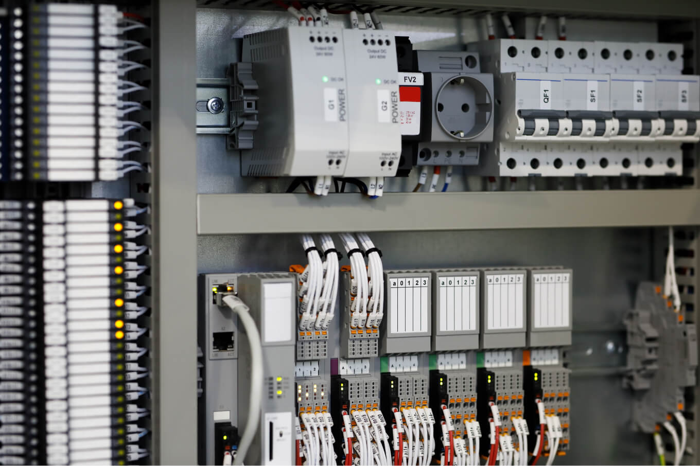 programmable logic controllers in PLC control system
